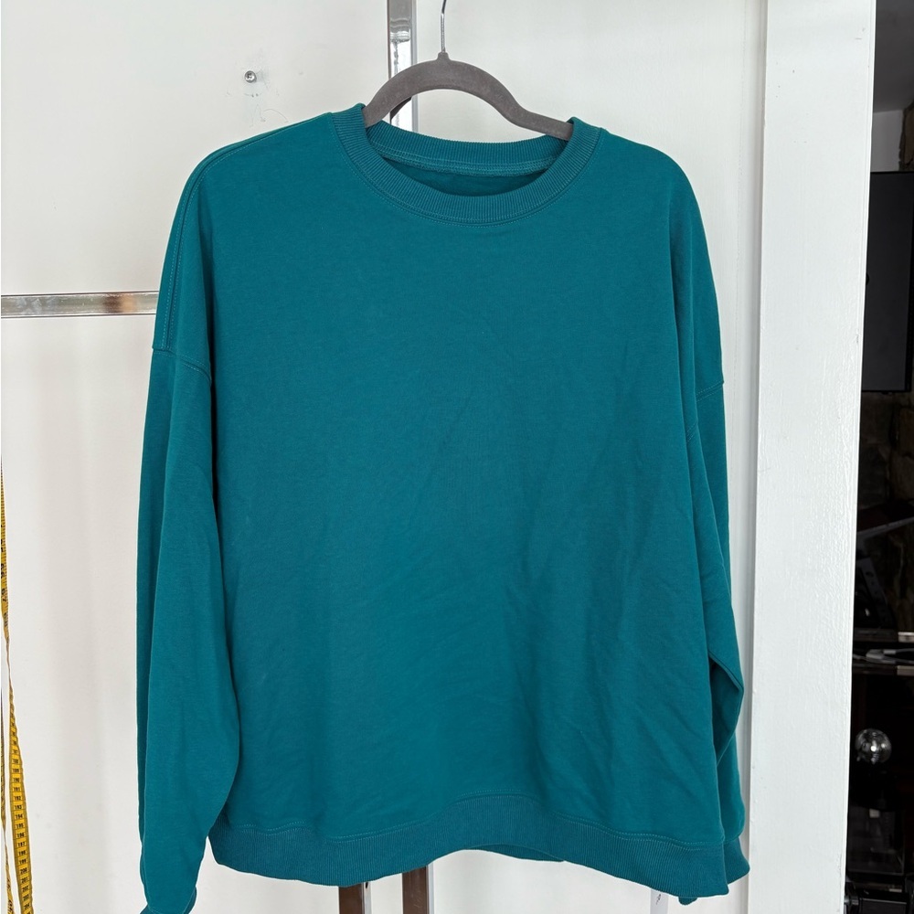 Women’s Teal Crewneck Sweater With Side Pockets Size Large
